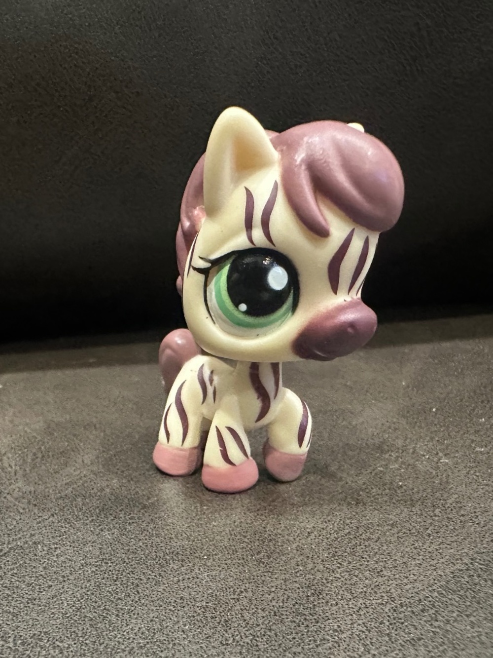Littlest pet shop Zebra purple 2006 retro y2k